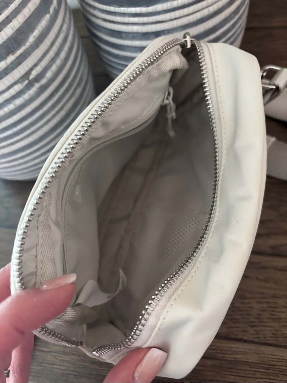 lululemon athletica Bone/Silver Everywhere Crossbody Bag - Metal Hardware - Picture 5 of 6